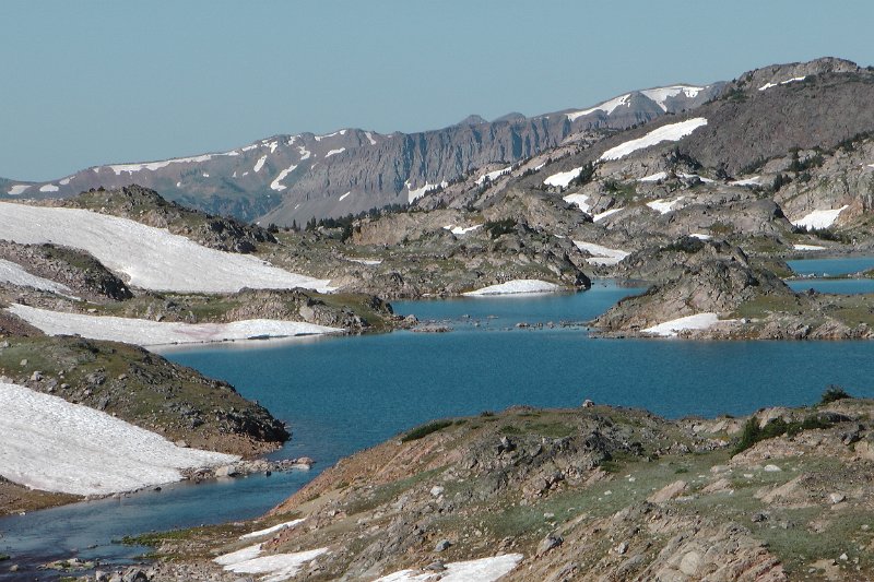 34-M1120004.JPG - More snow, lakes, and mountains