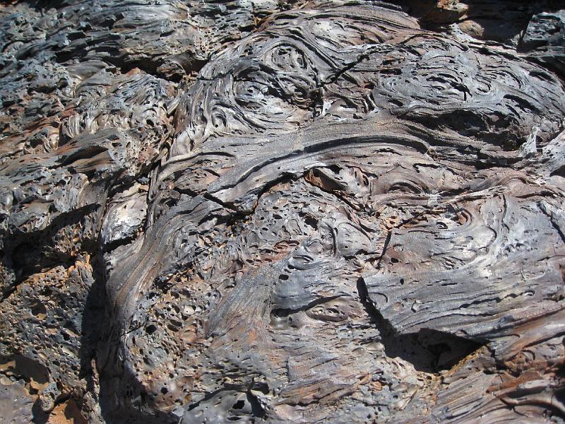 IMG_3620.jpg - Some neat lava flows on the way back from the lava tubes
