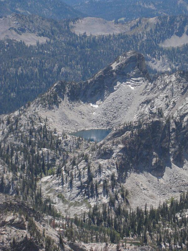 IMG_3984.jpg - A close up of a high alpine lake south of Snowy Side