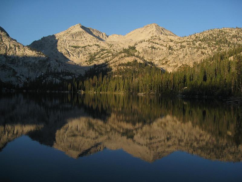 IMG_4041.jpg - Reflections on  a calm morning