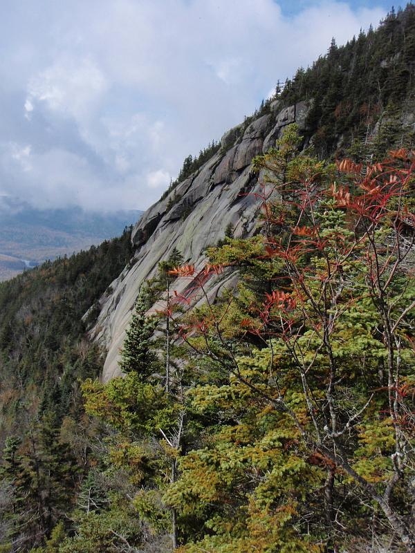 PA040040.JPG - Beautiful rock walls on White Face Mountain - photo by Tommy Bell