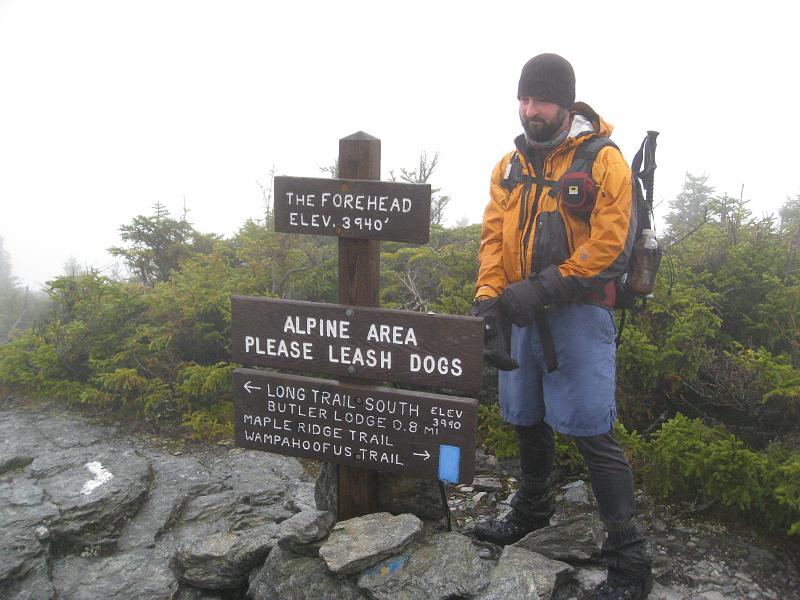 IMG_7193.jpg - The Forehead, at 3940 feet.  In the fog again.