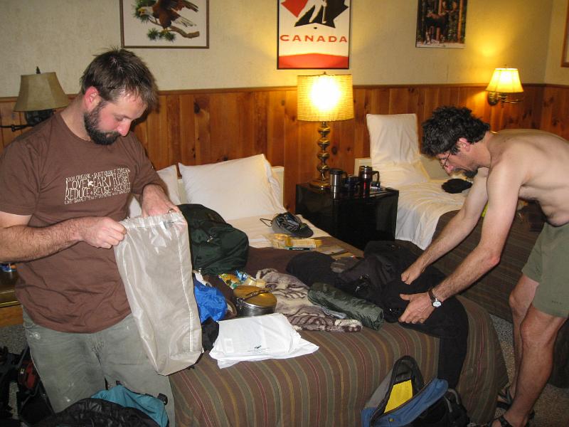 IMG_7410.jpg - The Ark Lodge Motel near Keene, NY.  Getting ready to climb Mt Marcy (highest mtn in NY) on Saturday.  It rained all night