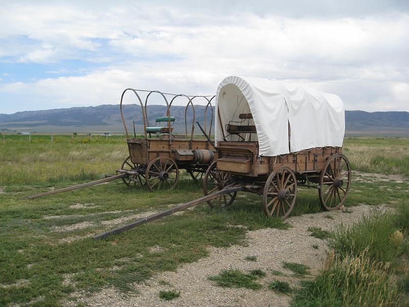 IMG_3466.jpg - A covered wagon replica on exhibit at the ranger station at City of Rocks